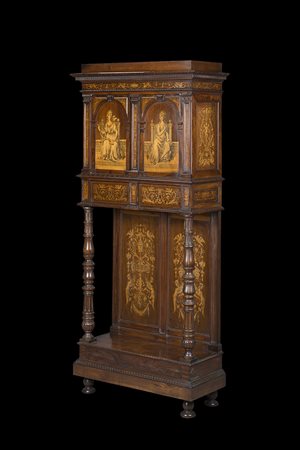 Stipo con parte superiore a due ante e due cassetti decorati a figure...