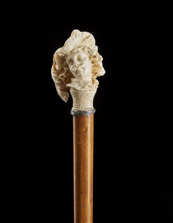 Bastone con canna in malacca e impugnatura in avorio scolpito a testa di...
