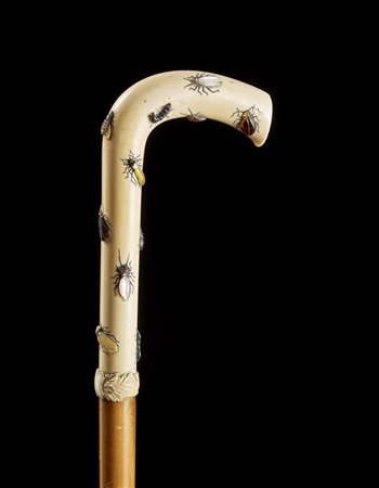 Bastone con presa Shibayama in avorio sagomato. Giappone, fine sec. XIX....