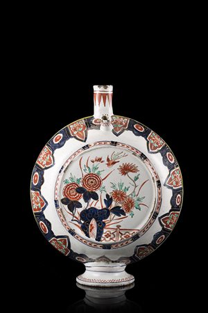 Fiasca ëalla turcaí in maiolica decorata con motivi decorativi policromi...