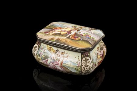 Manfattura di Limoges sec. XIX. Scatola in smalti decorata a scene...