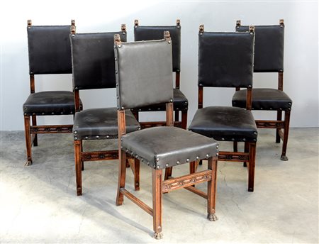 Gruppo di sei sedie "rinascimentali" con schienale decorato da pinnacoli...