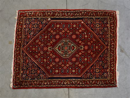 Tappeto Joshagan, Persia secolo XX. Disegno a medaglioni concentrici nei toni...