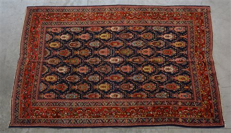 Tappeto Dorosh, Persia secolo XX. Disegno a file geometriche di medaglioni...