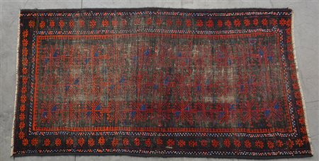 Tappeto Afghan, Turkestan occidentale secolo XX. Disegno geometrico nei toni...