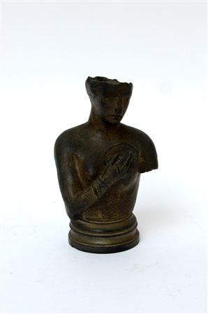 Igor Mitoraj (Oederan 1944 - Parigi 2014) "Mezzobusto femminile con specchio"...