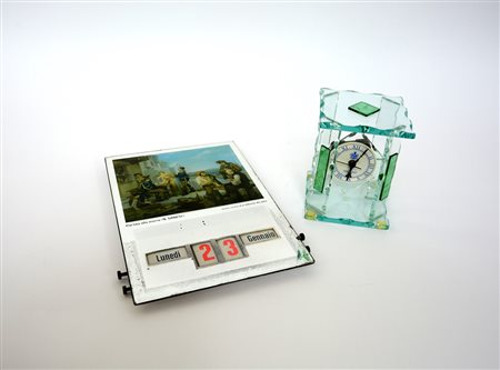 Lotto composto da un calendario pubblicitario con regolazione manuale su...