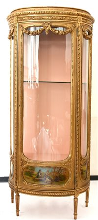 Vetrinetta a mezzaluna in legno intagliato e dorato decorato con festoni e...