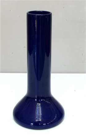Vaso a imbuto in ceramica a smalto blu (h cm 36) (lievi difetti)