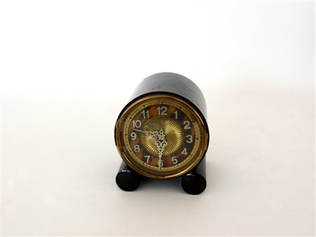 Orologio da tavolo in bachelite e metallo ottonato con quadrante a numeri...