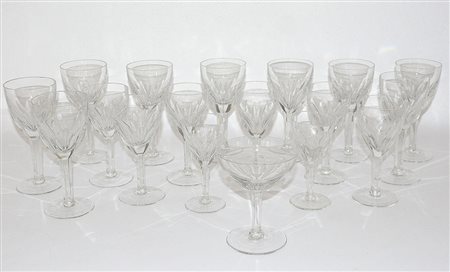 Cartone contenente parte di servizio di bicchieri (difetti)