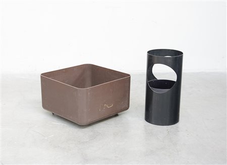 Lotto composto da un porta ombrelli e una fioriera in plastica (difetti)