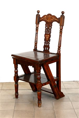 Scaletta da biblioteca a tre pioli richiudibile a sedia con schienale a...