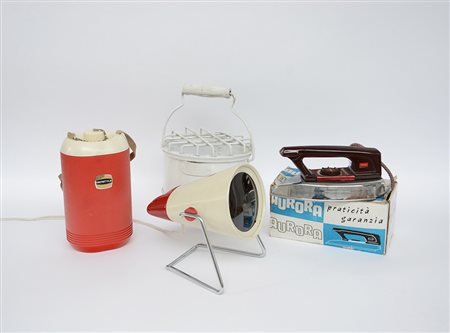 Lotto composto da uno scaldino in metallo e tre oggetti diversi