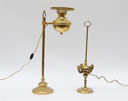 Lotto composto da una lampada a petrolio e una lampada fiorentina in ottone...