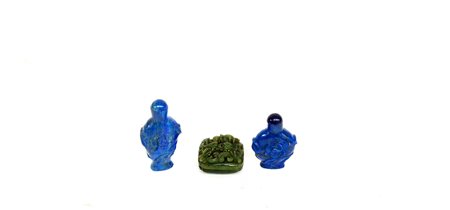 Arte orientale. Lotto composto da due piccole bottigliette e una scatolina in...