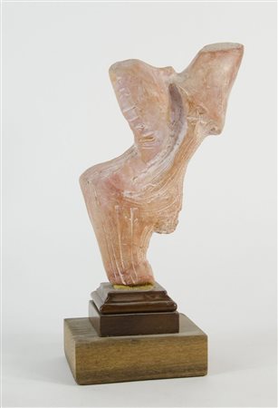 Scultura in terracotta raffigurante torso di donna, su base in legno. H. tot...