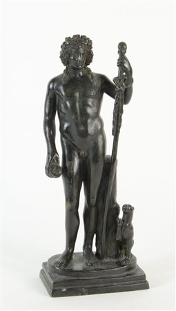 Scultura in bronzo a patina nera raffigurante Apollo. Periodo neoclassico. H....