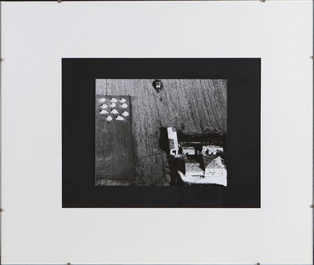 GIACOMELLI MARIO (1925 - 2000) Senza titolo. . Fotografia. Cm 24,50 x 19,00....
