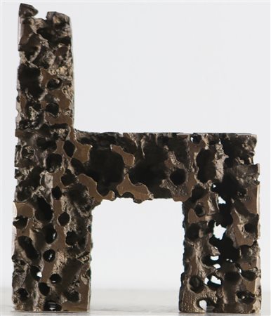 PALMA URANO (n. 1936) Senza titolo. 1980. Scultura in bronzo. Cm 13,00 x...