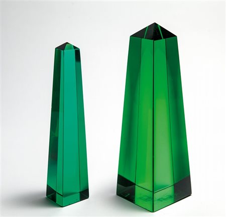 PAOLO VENINIDue obelischi, anni '50. Uno marcato all'acido "venini murano"...