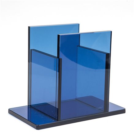 ETTORE SOTTSASS Un vaso per RSVP, inizi anni 2000. Lastre di cristallo...