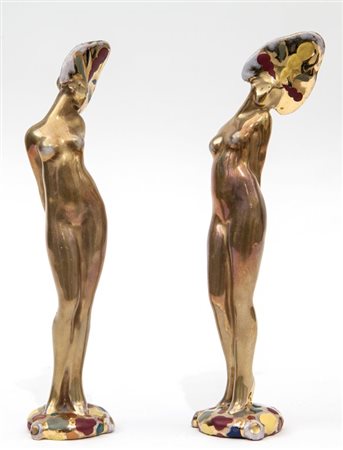 FRANCESCO NONNI, ANSELMO BUCCI Due figurine femminili, 1929. Maiolica a...
