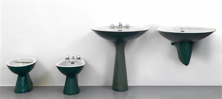 ANTONIA CAMPI Un set di apparecchi sanitari della serie "Torena" per S.C.I....