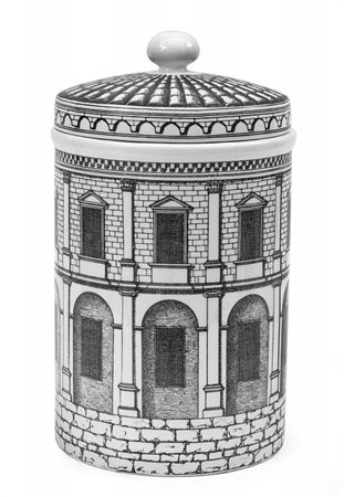 PIERO FORNASETTI Un vaso con coperchio decoro "Palladiana", anni '60....