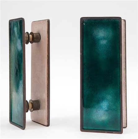 PAOLO DE POLIDue coppie di maniglie per porte in cristallo. Ottone smaltato....