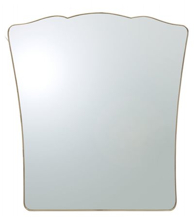 UNO SPECCHIO DA PARETE, anni '50. Ottone, cristallo argentato. Cm 130 x 116.