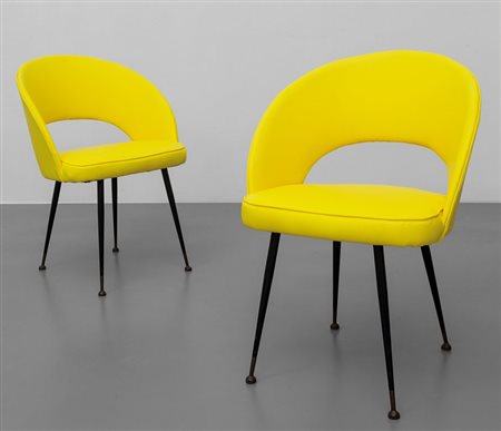 DUE POLTRONCINE, anni '50. Tubo di ferro verniciato, piedini di ottone,...