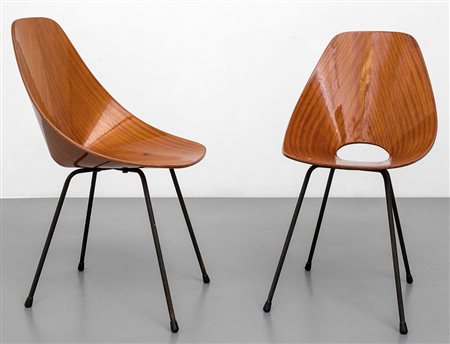 VITTORIO NOBILI Due sedie "Medea" per FRATELLI TAGLIABUE, 1955. Ferro...