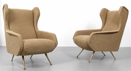 DUE POLTRONE, anni '60. Strutture in legno, gambe di ottone, imbottiture...