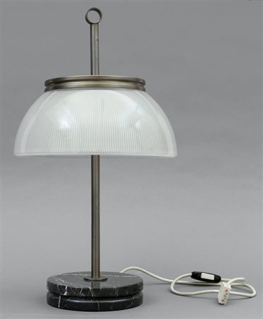SERGIO MAZZA Una lampada da tavolo "Alfa" per ARTEMIDE, 1960. Marmo, ottone...