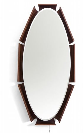 UNO SPECCHIO RETROILLUMINATO, anni '60. Compensato di teak curvato, cristallo...