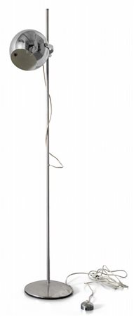 REGGIANI (Editore)Una lampada da terra, anni '60. Acciaio cromato. Altezza cm...