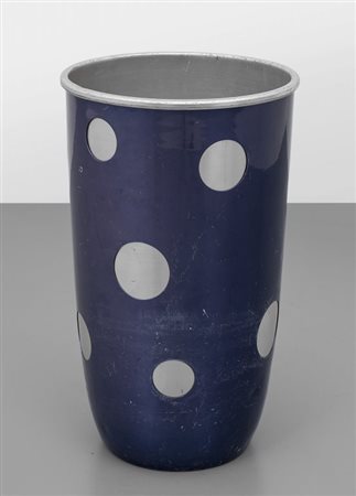 ETTORE SOTTSASS Un portaombrelli per RINNOVEL, 1955. Alluminio anodizzato....