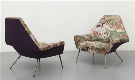 ISA (Editore)Una coppia di poltrone, anni "50. Strutture in legno, gambe di...