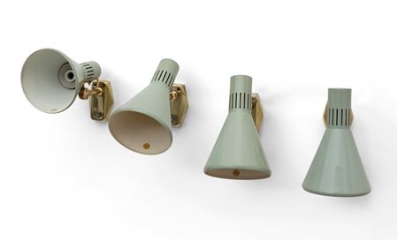 STILNOVO Quattro lampade a parete, anni '50. Ottone, alluminio laccato....