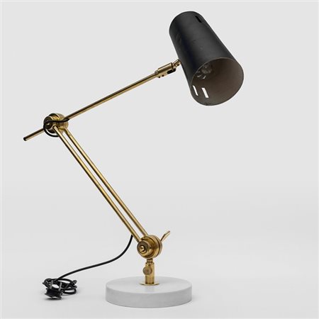 STILNOVOUna lampada da tavolo, anni '60.Marmo, ottone, alluminio...