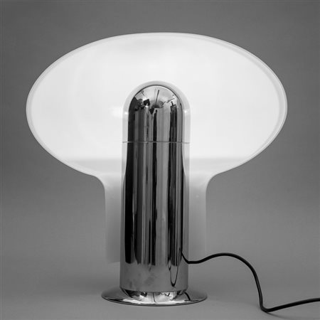 STUDIO CELLI-TOGNONUna lampada da tavolo "Leuké" per STILNOVO, 1971.Ottone...