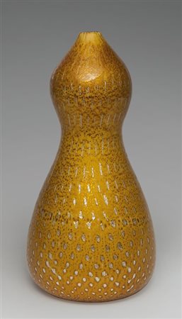 GIULIO RADI, A.VE.M.Un vaso a reazioni policrome, 1952. Altezza 27 cm.