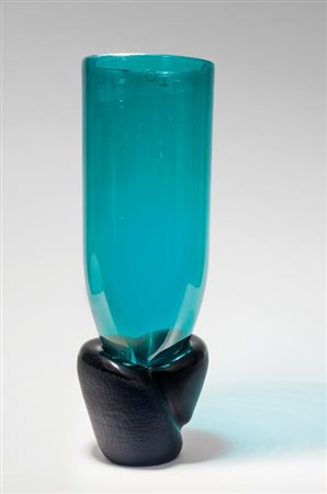 LAURA DIAZ DE SANTILLANA, VENINI Un vaso "Munchen", 1984.Vetro soffiato,...