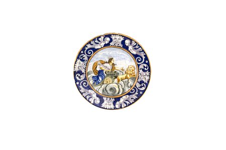 Piatto in maiolicac on figure mitologiche, XIX secolo Napoli Firmato G. M....