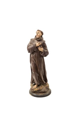 Scultura in cartapesta policroma raffigurante un santo frate. XIX secolo, h...