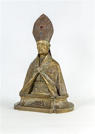 Busto in metallo dorato raffigurante San Gennaro, con mitria impreziosita da...