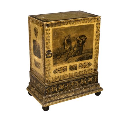 Credenza in legno decorata ad arte povera; di forma squadrata reca un'anta...