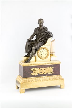 Orologio in bronzo dorato con figura ispirata a Bruto dei Musei Capitolini di...