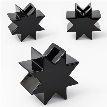 Ettore Sottsass (Innsbruck 1917 - Milano 2007) Vaso Hsing;Ettore Sottsass...